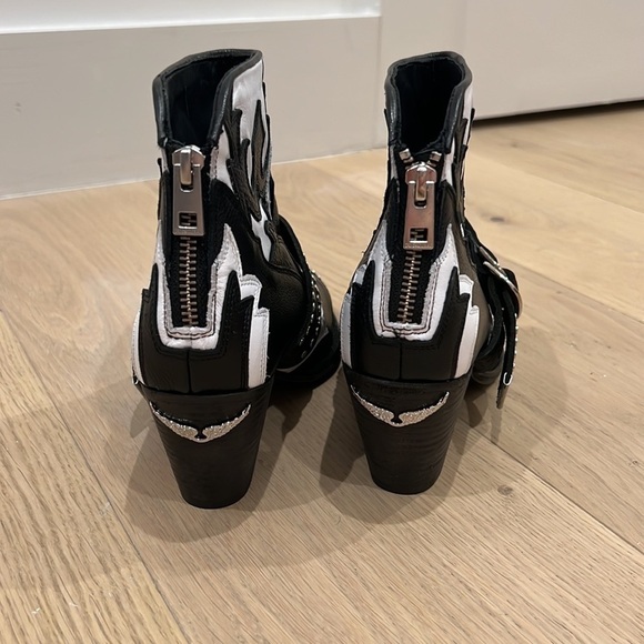 Zadig & Voltaire | NWOB Cara Black and White Cow Print booties - Size IT 39 - Picture 6 of 11